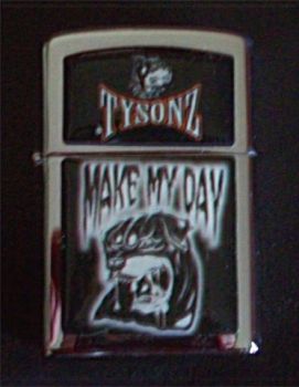 Tysonz Benzin Sturm Feuerzeug Rottweiler "Make my Day"