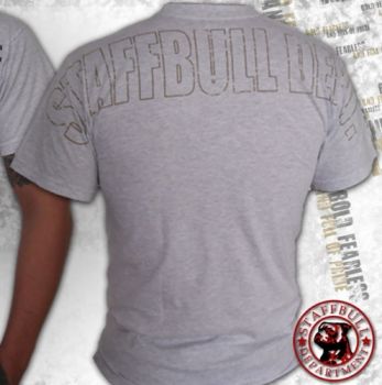 Staff Bull T-Shirt Motiv Fearless
